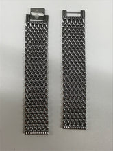 Load image into Gallery viewer, Watch Band Stainless Steel 18mm Silver E4.223.L